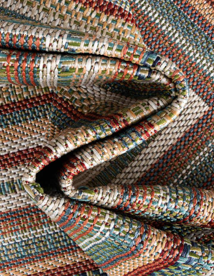 5' 3 x 5' 3 Easy-Clean Baja Indoor / Outdoor Square Rug