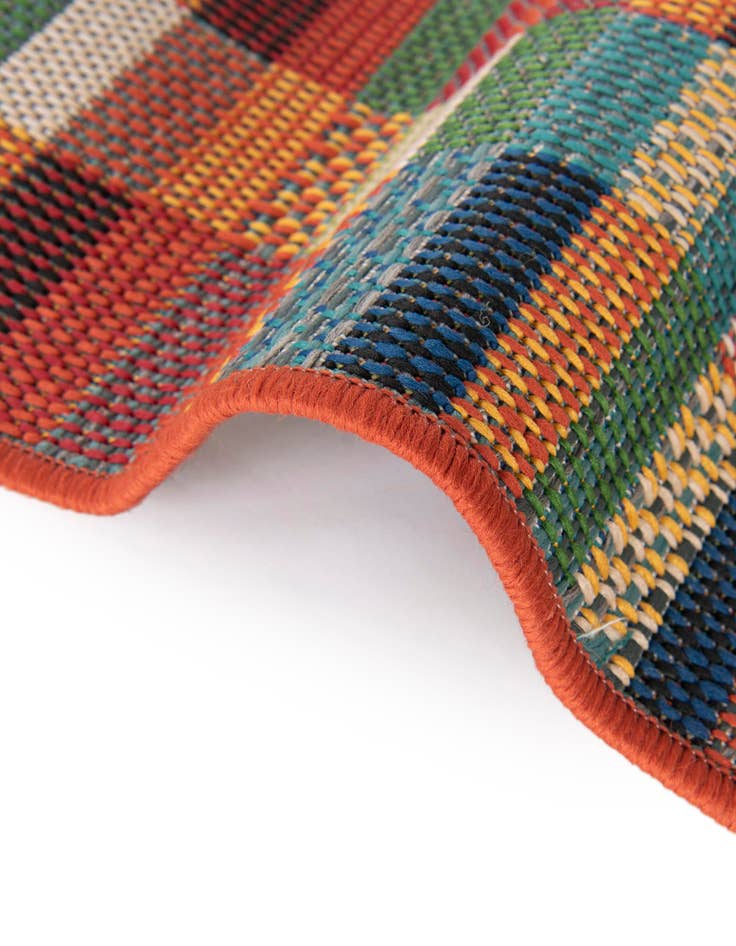 Detail image of 7' 10 x 7' 10 Easy-Clean Baja Indoor / Outdoor Square Rug