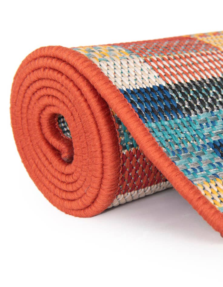 Detail image of 10' x 10'  Washable Baja Indoor / Outdoor Square Rug