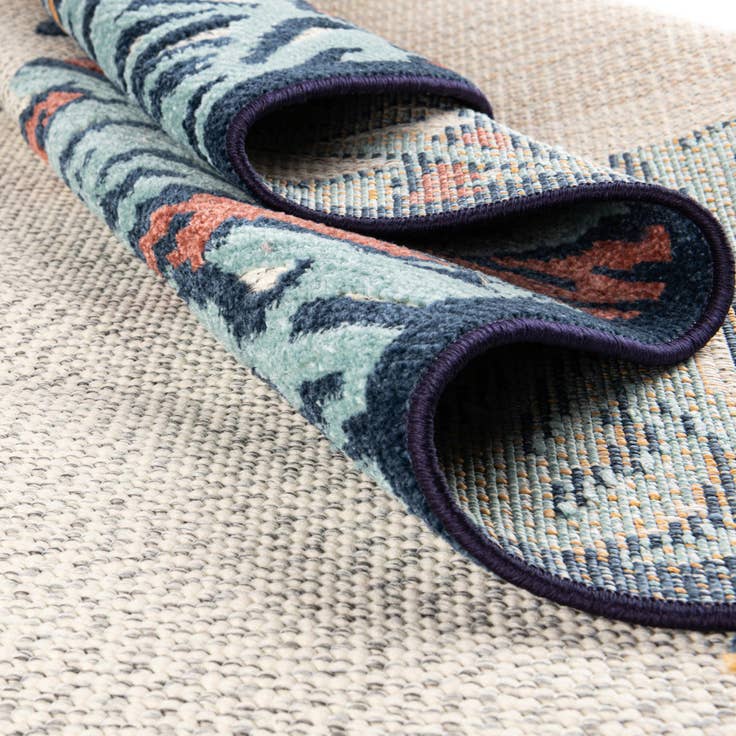 Detail image of 7' 10 x 7' 10 Easy-Clean Belize Indoor / Outdoor Square Rug