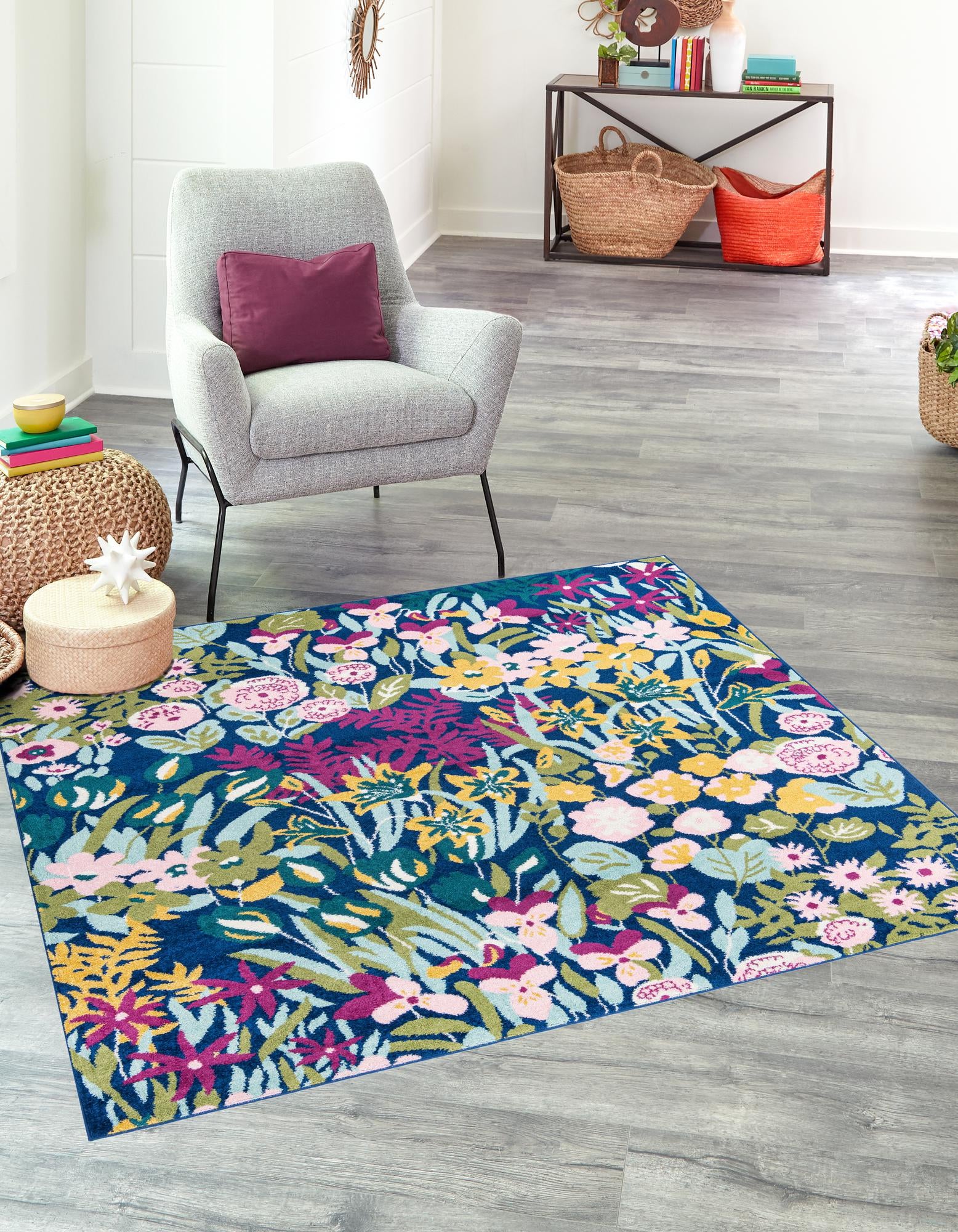 7' 10 x 7' 10 Bloom Square Rug