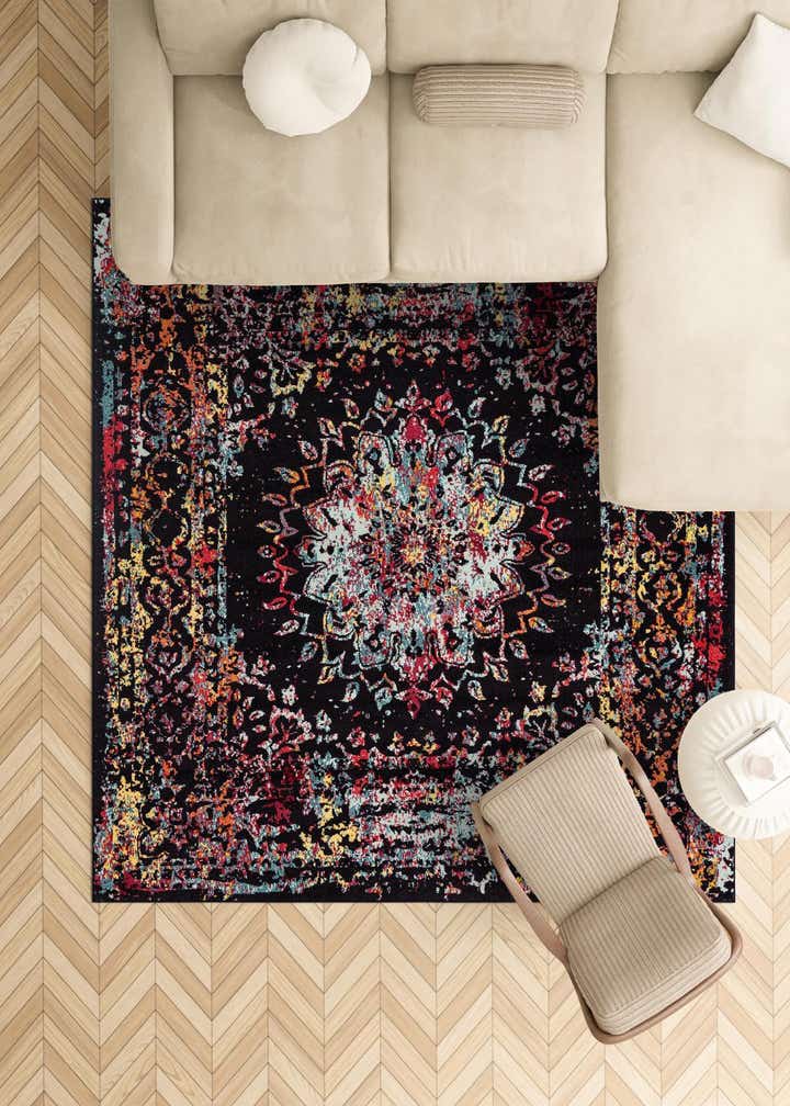 7' 10 x 7' 10 Carrington Square Rug