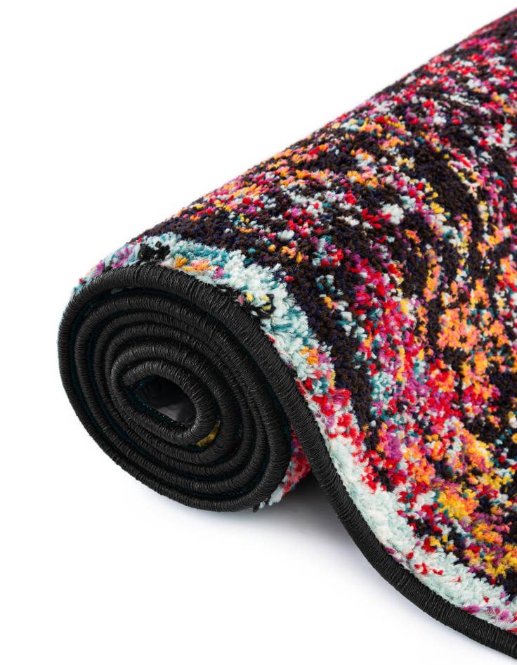 Detail image of 7' 10 x 7' 10 Carrington Square Rug