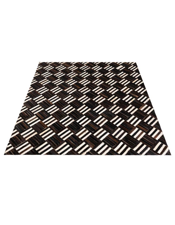 Detail image of 6' x 6' 7 Cowhide Stocks Square Rug