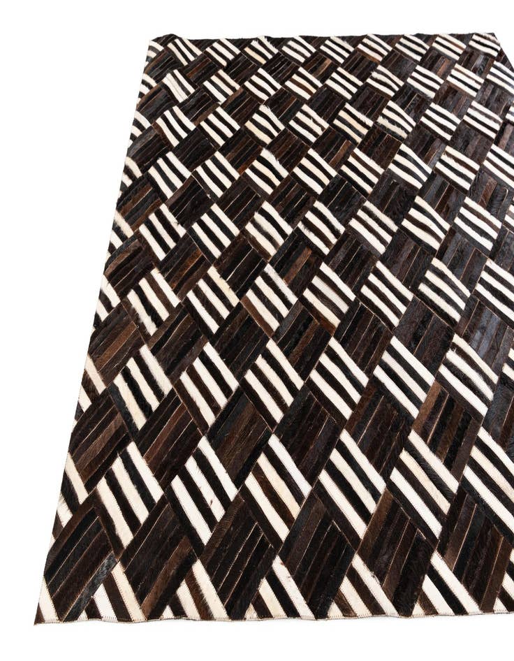 Detail image of 6' x 6' 7 Cowhide Stocks Square Rug