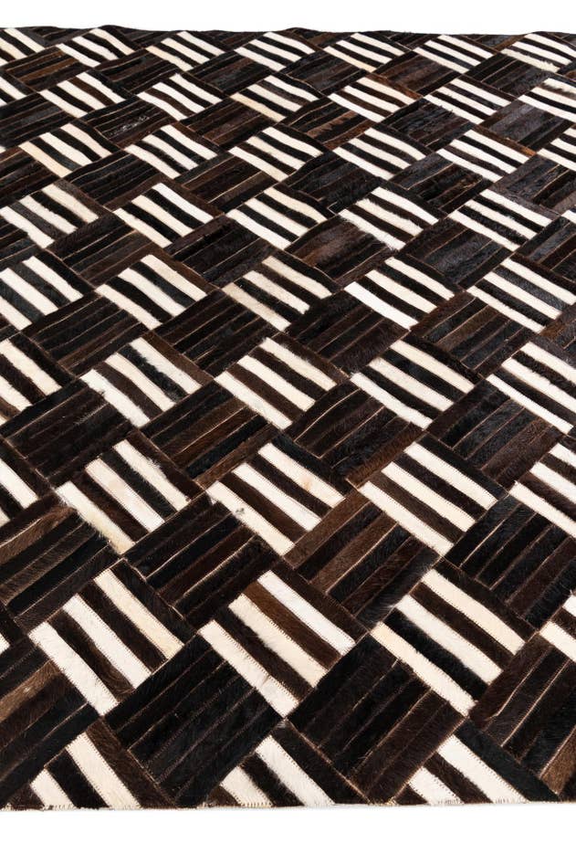 Detail image of 5' 11 x 6' 7 Cowhide Stocks Square Rug