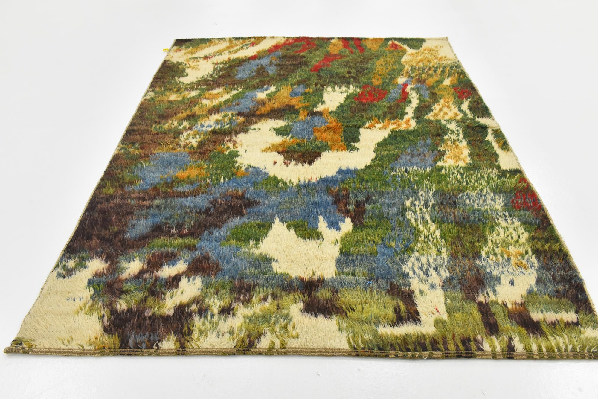 5' 10 x 7' 5 Hand Knotted Darya Wool Square Rug