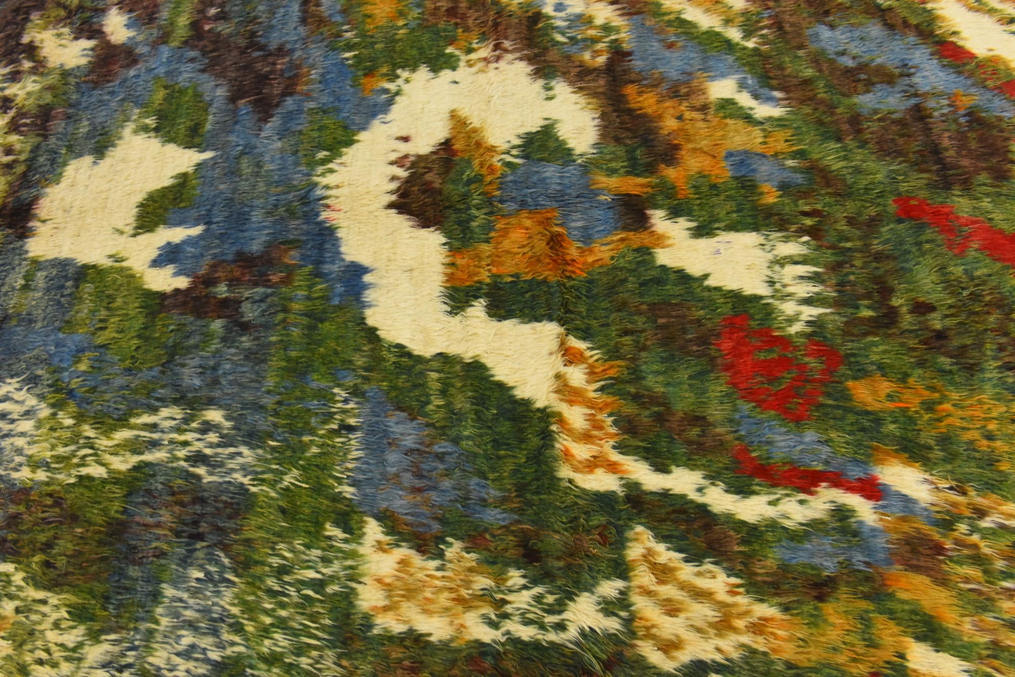 5' 10 x 7' 5 Hand Knotted Darya Wool Square Rug
