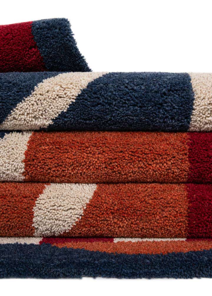 5' 1 x 5' 1 Handtufted Wool Square Rug