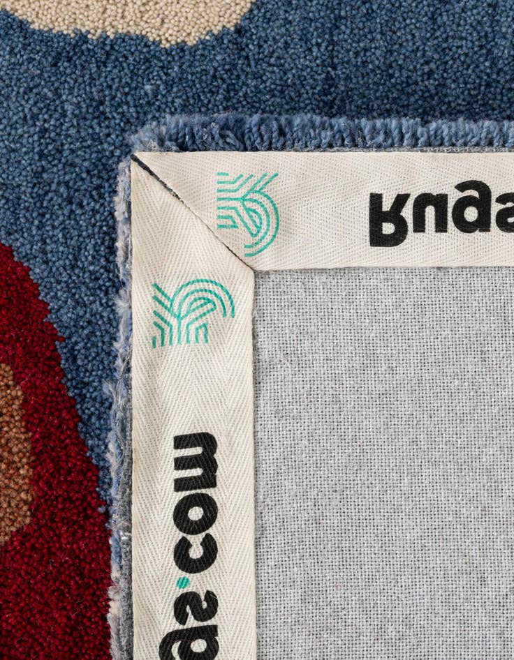 Detail image of 4' 1 x 4' 1 Handtufted Wool Square Rug