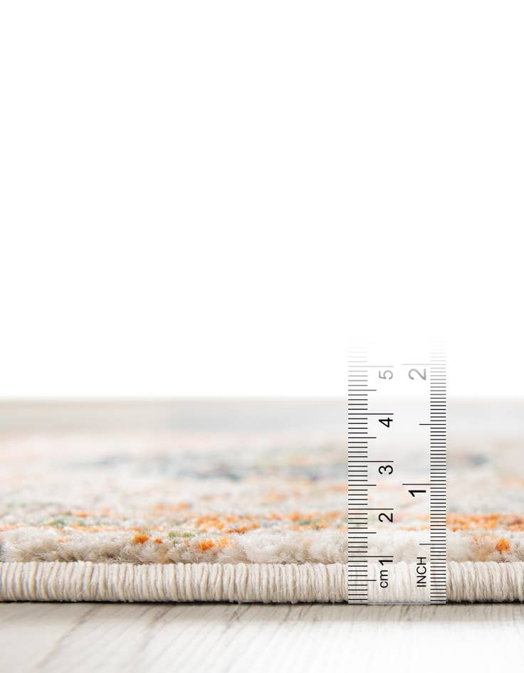 Detail image of 8' x 8' Isabella Square Rug