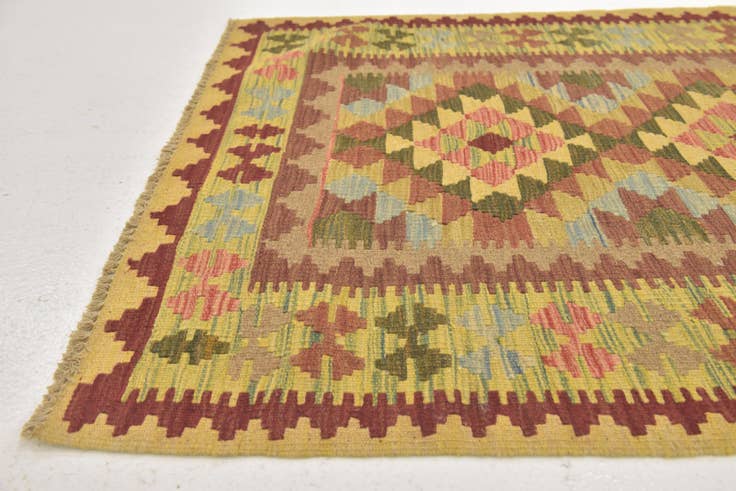 Detail image of 3' 4 x 4' Hand Woven Kilim Maymana Wool Square Rug