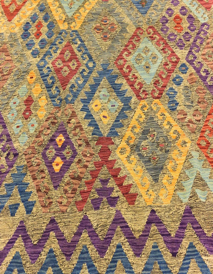 Detail image of 6' 7 x 8'  Hand Woven Kilim Modern Wool Square Rug