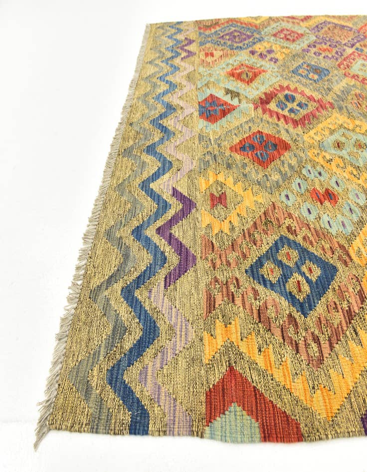 Detail image of 6' 7 x 8'  Hand Woven Kilim Modern Wool Square Rug