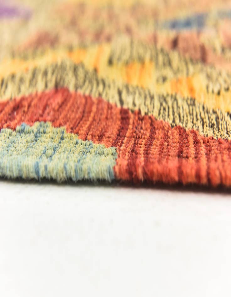 Detail image of 6' 7 x 8'  Hand Woven Kilim Modern Wool Square Rug