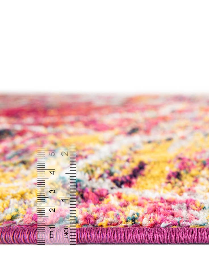 Detail image of 7' 10 x 7' 10 Lattice Frieze Square Rug