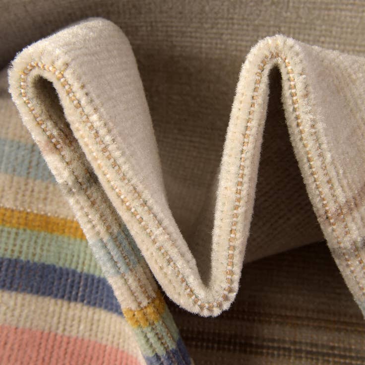 Detail image of 6' x 6' Lotus Square Rug