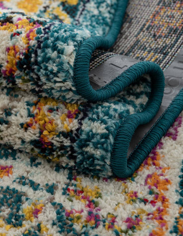 Detail image of 6' x 6' Madeline Square Rug