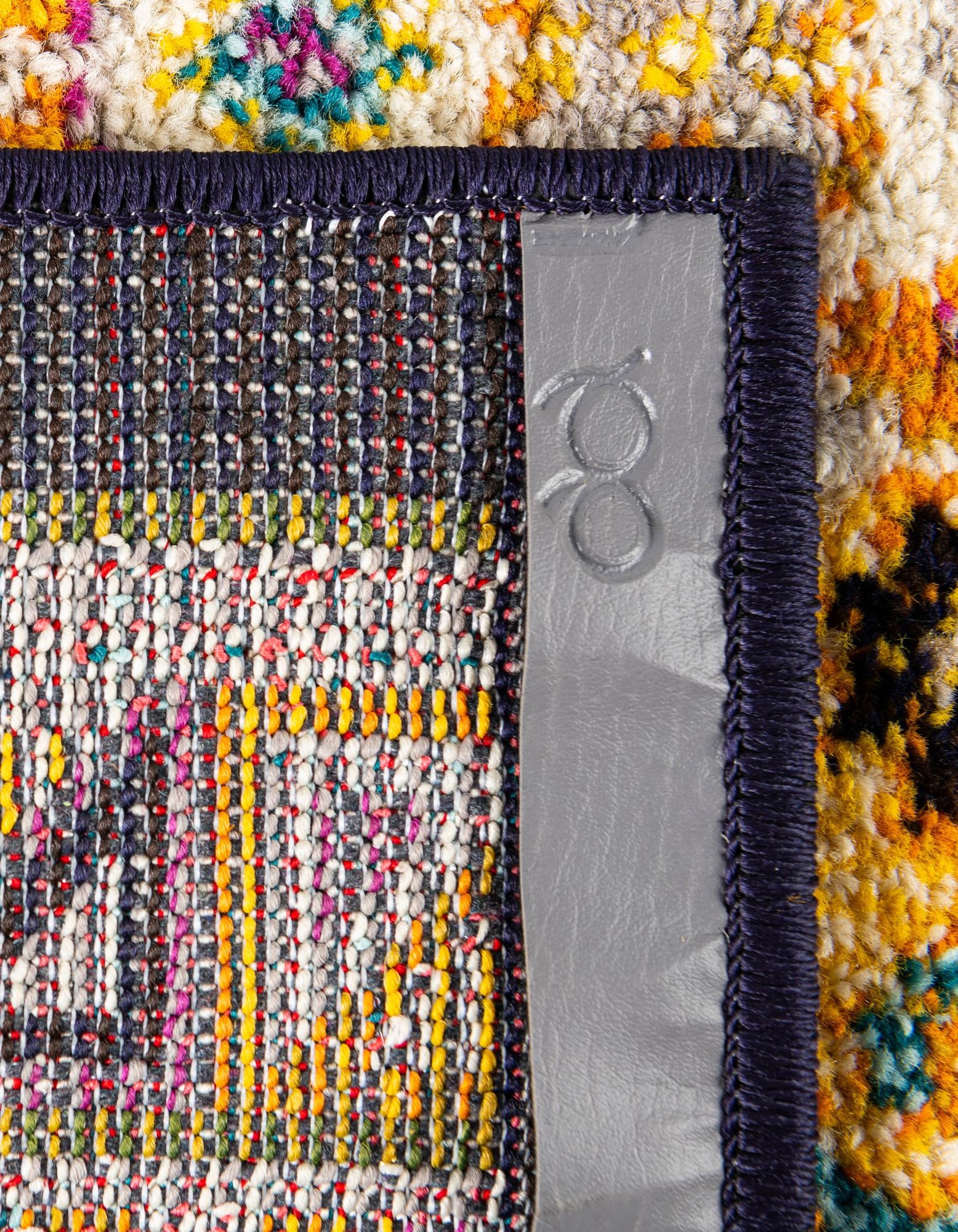 7' 10 x 7' 10 Madeline Square Rug