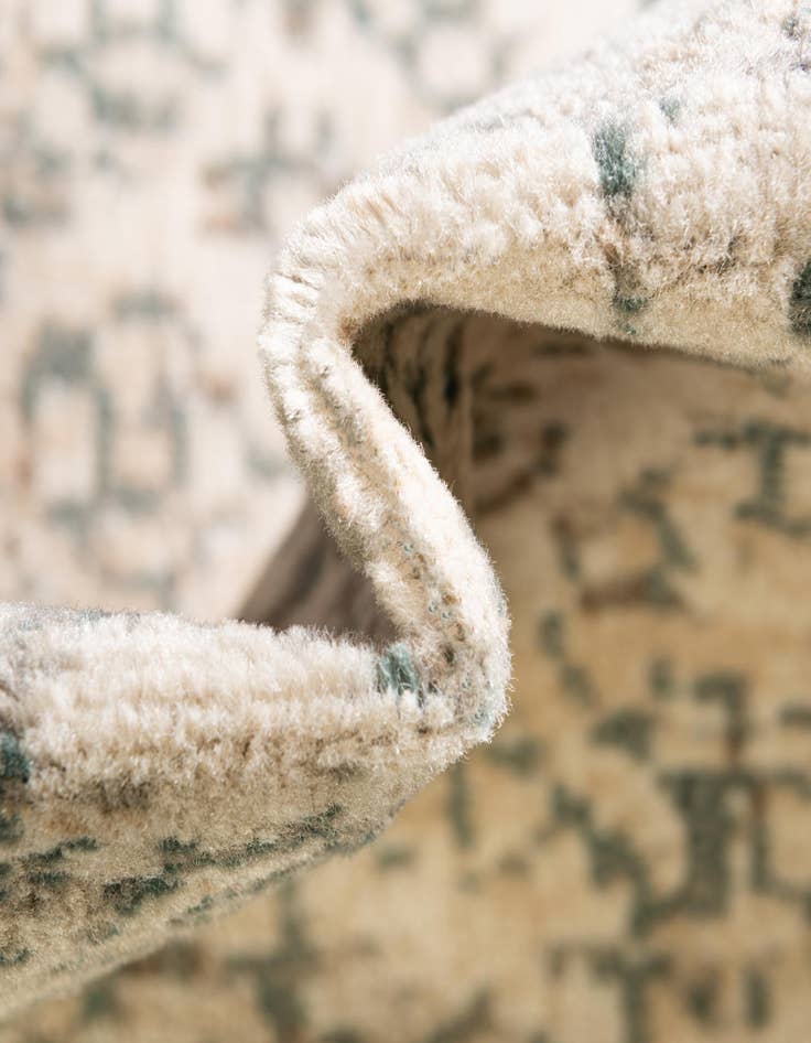 Detail image of 6' x 6' Mojave Square Rug