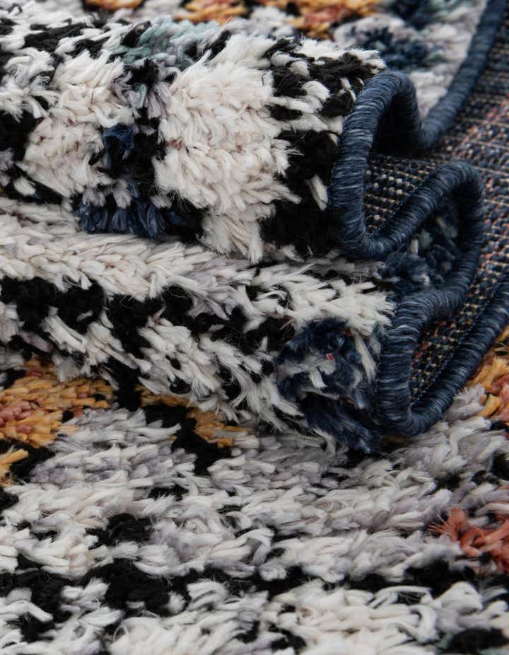 7' 10 x 7' 10 Morocco Square Rug