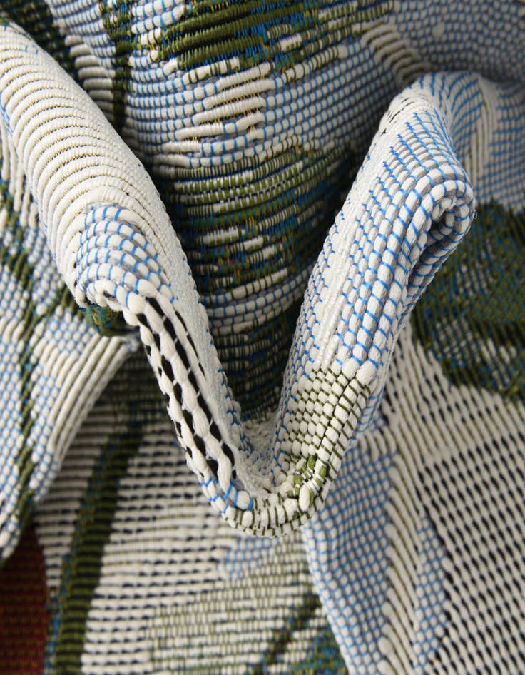 Detail image of 6' x 6'  Washable Botanical Indoor / Outdoor Square Rug