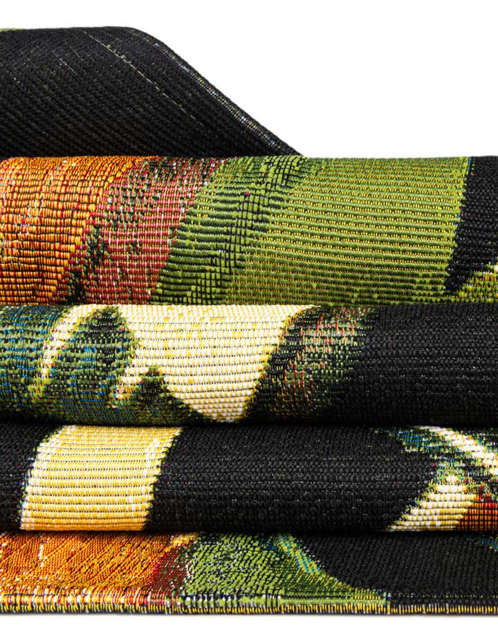 7' 10 x 7' 10 Easy-Clean Botanical Indoor / Outdoor Square Rug