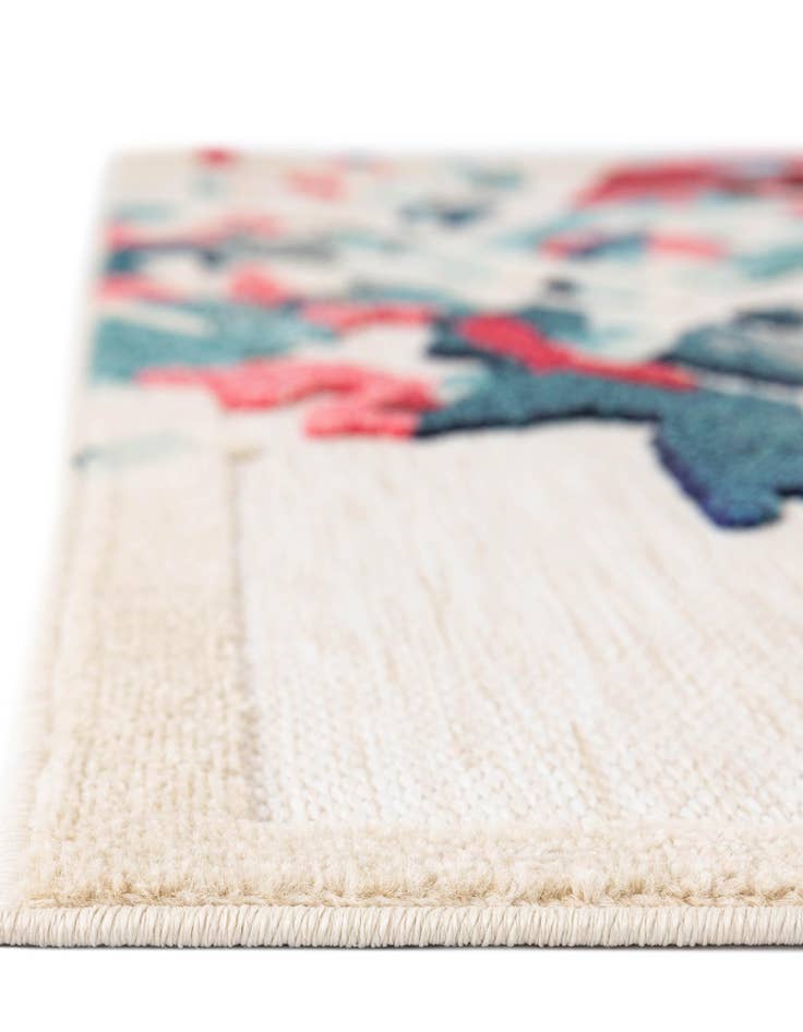Detail image of 7' 10 x 7' 10  Washable Casablanca Indoor / Outdoor Square Rug
