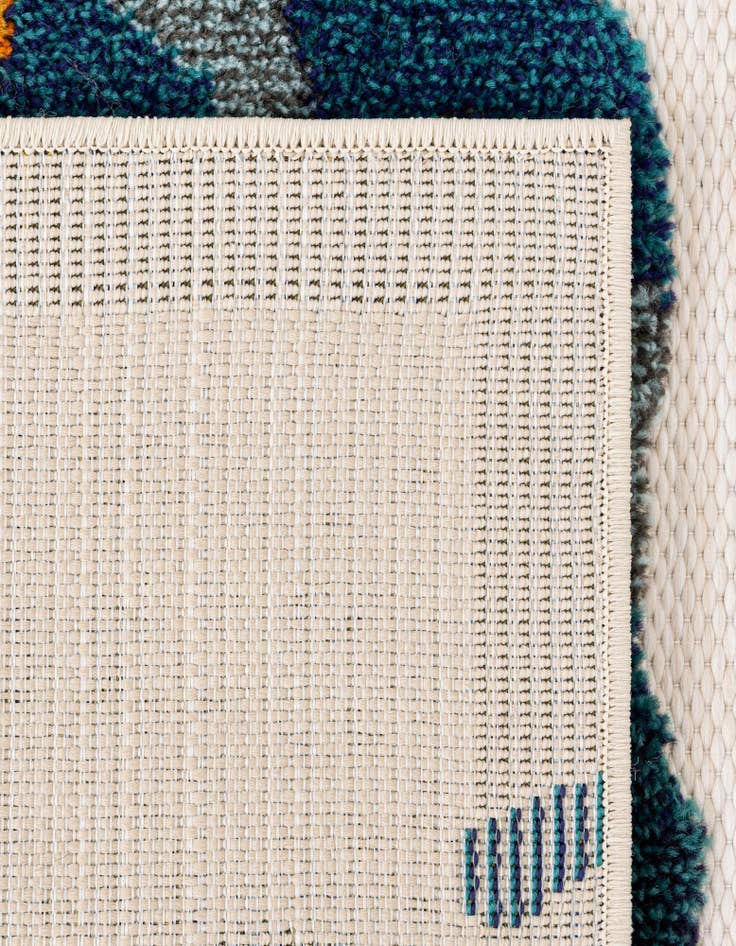 Detail image of 7' 10 x 7' 10 Easy-Clean Casablanca Indoor / Outdoor Square Rug