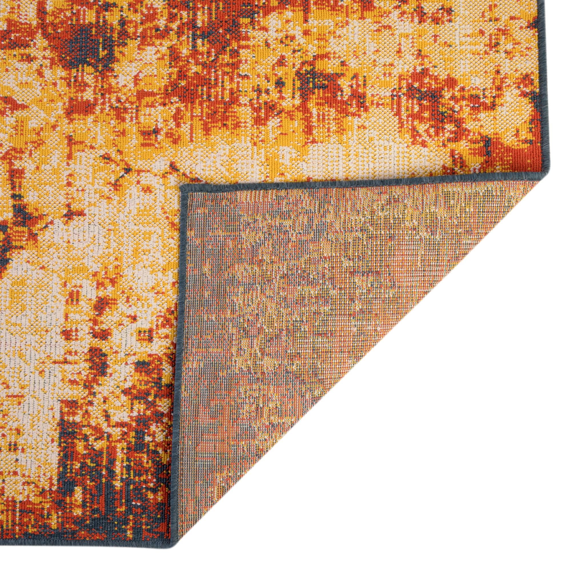 7' 10 x 7' 10 Easy-Clean Coastal Indoor / Outdoor Square Rug