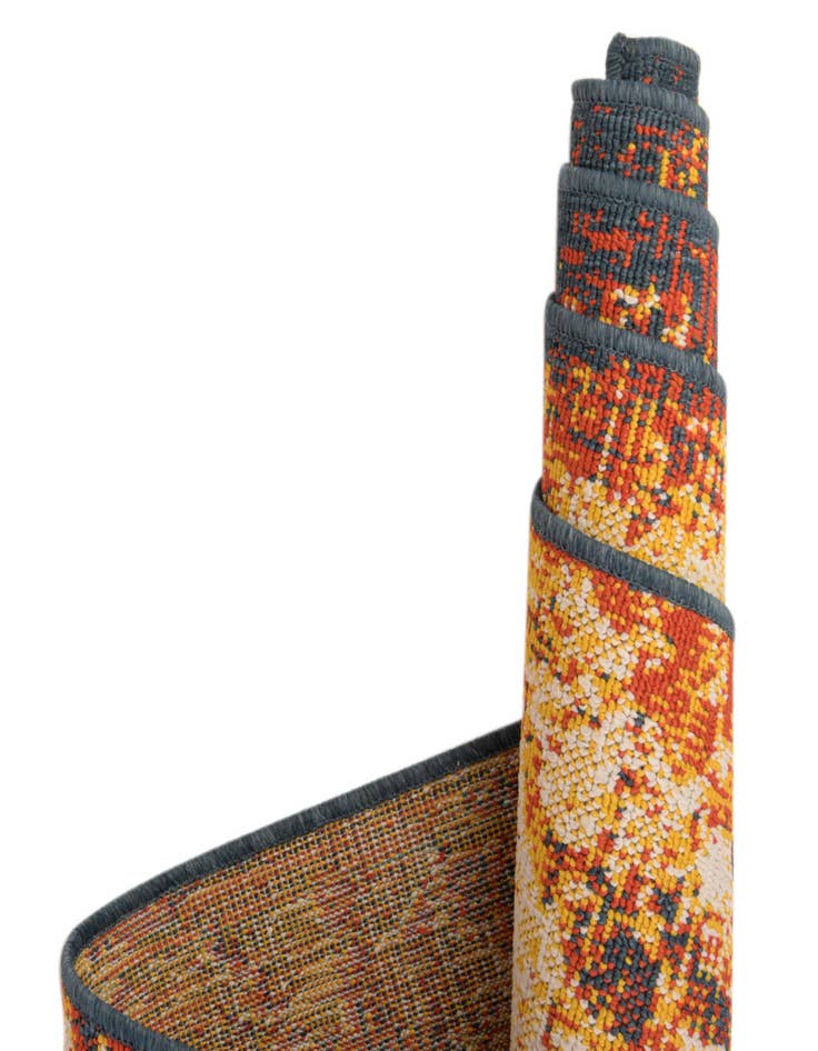 Detail image of 7' 10 x 7' 10  Washable Coastal Indoor / Outdoor Square Rug