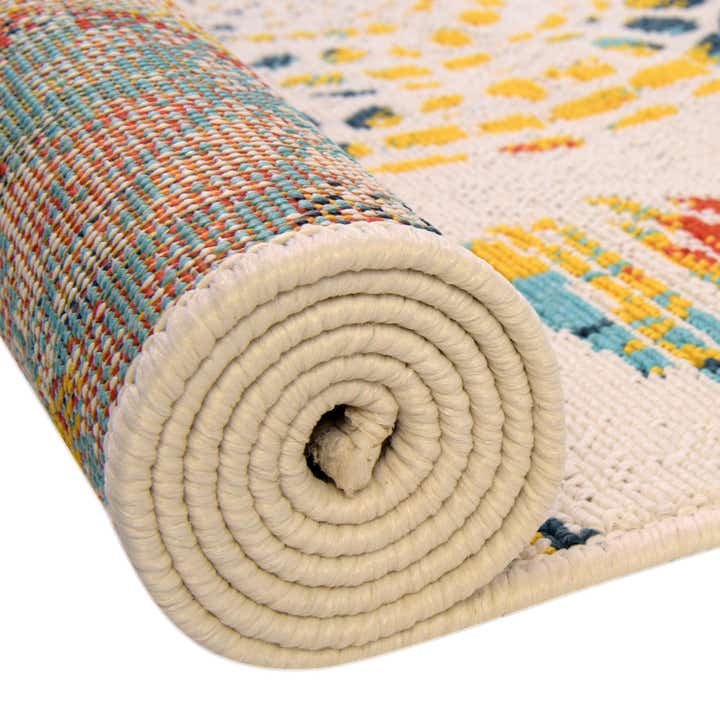 7' 10 x 7' 10 Easy-Clean Coastal Indoor / Outdoor Square Rug