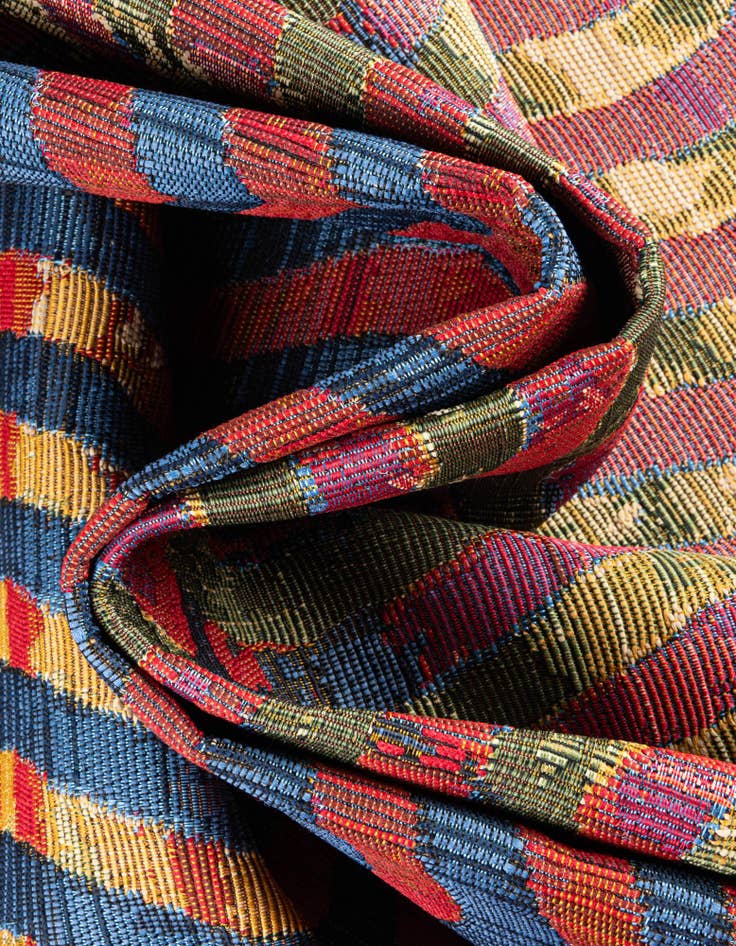 Detail image of 6' x 6'  Washable Modern Indoor / Outdoor Square Rug