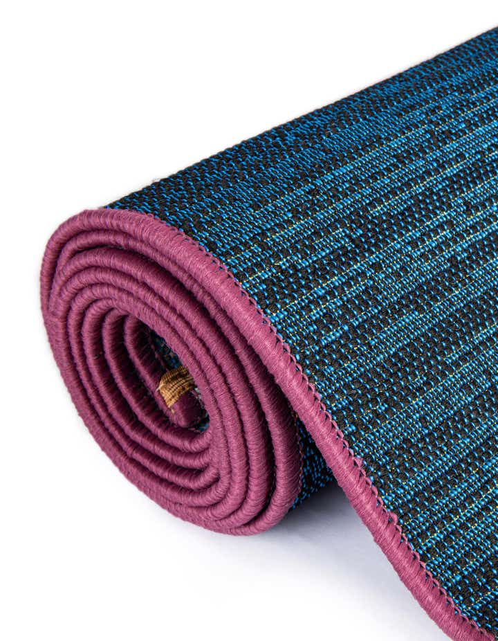 7' 10 x 7' 10 Easy-Clean Modern Indoor / Outdoor Square Rug