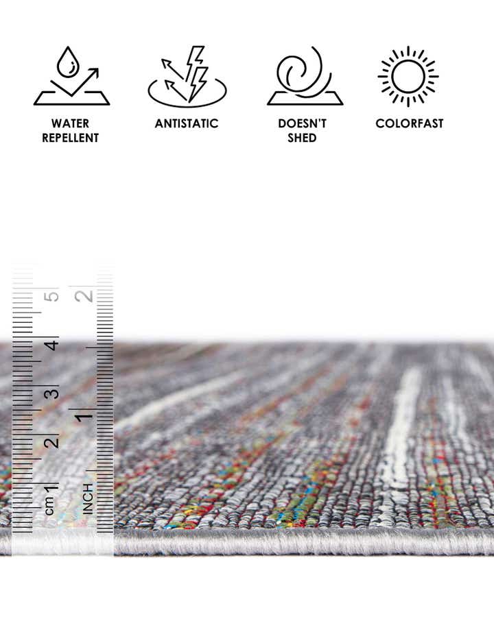 7' 10 x 7' 10 Easy-Clean Modern Indoor / Outdoor Square Rug