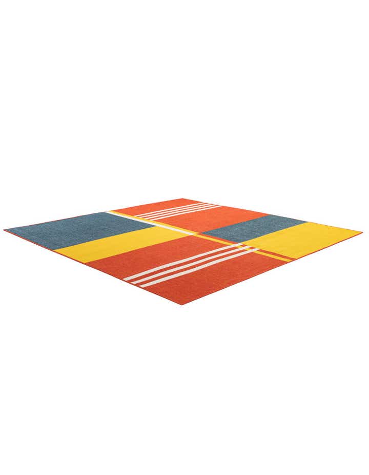 7' 10 x 7' 10 Easy-Clean Modern Indoor / Outdoor Square Rug