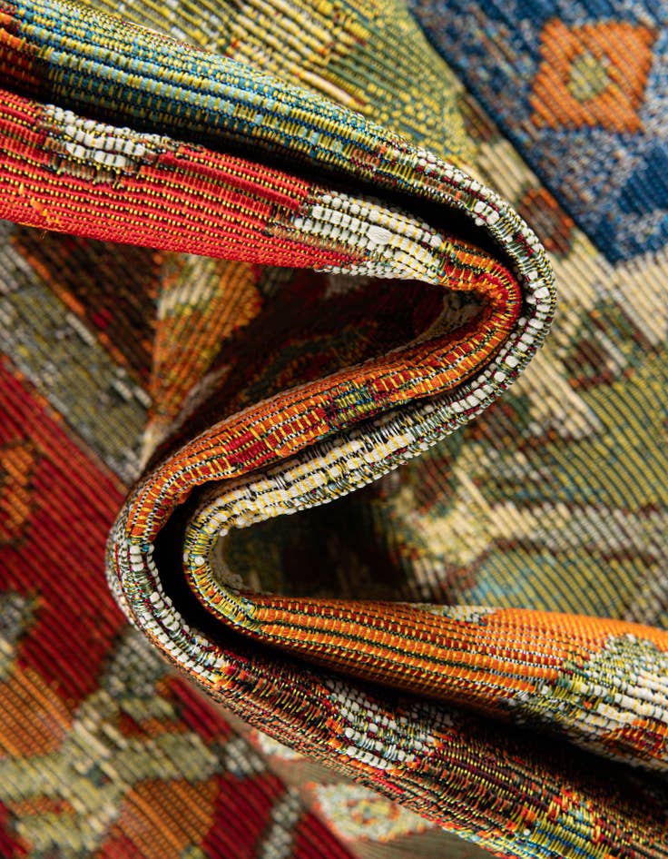 Detail image of 7' 10 x 7' 10  Washable Southwestern Indoor / Outdoor Square Rug