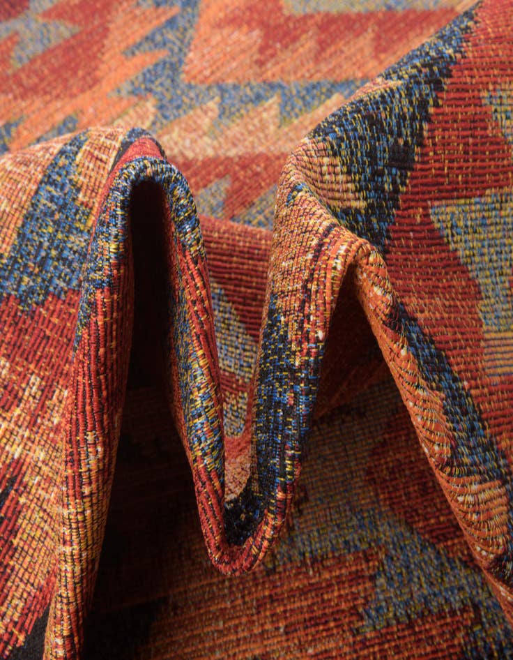 Detail image of 7' 10 x 7' 10  Washable Tribal Indoor / Outdoor Square Rug