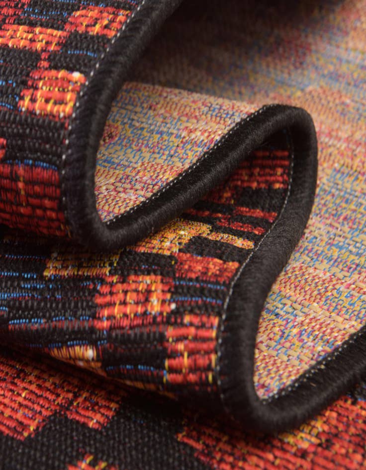 Detail image of 7' 10 x 7' 10  Washable Tribal Indoor / Outdoor Square Rug