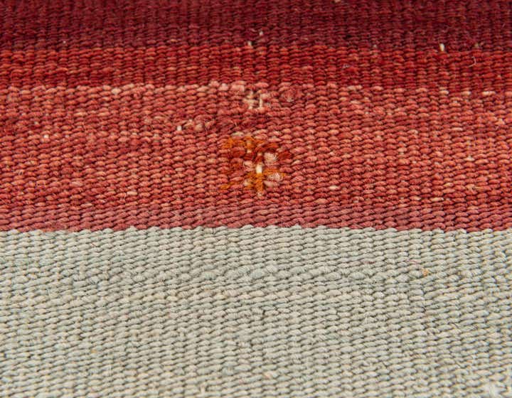3' 3 x 3' 3 Hand Woven Pillow Wool Square Rug