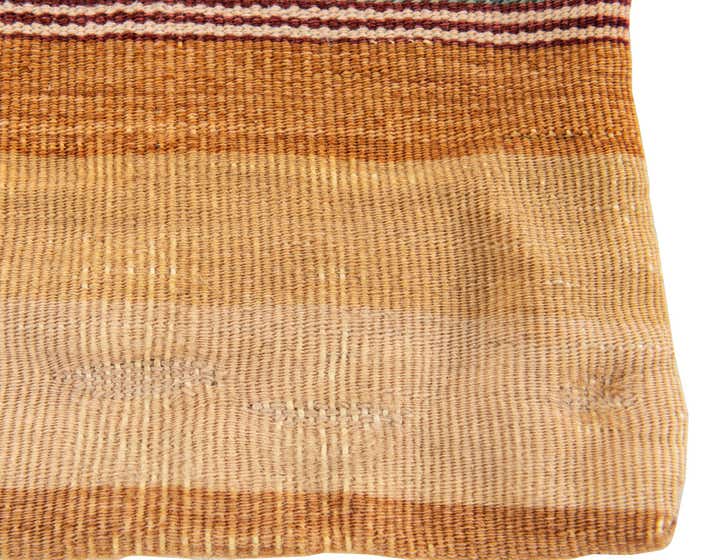 2' 5 x 2' 5 Hand Woven Pillow Wool Square Rug