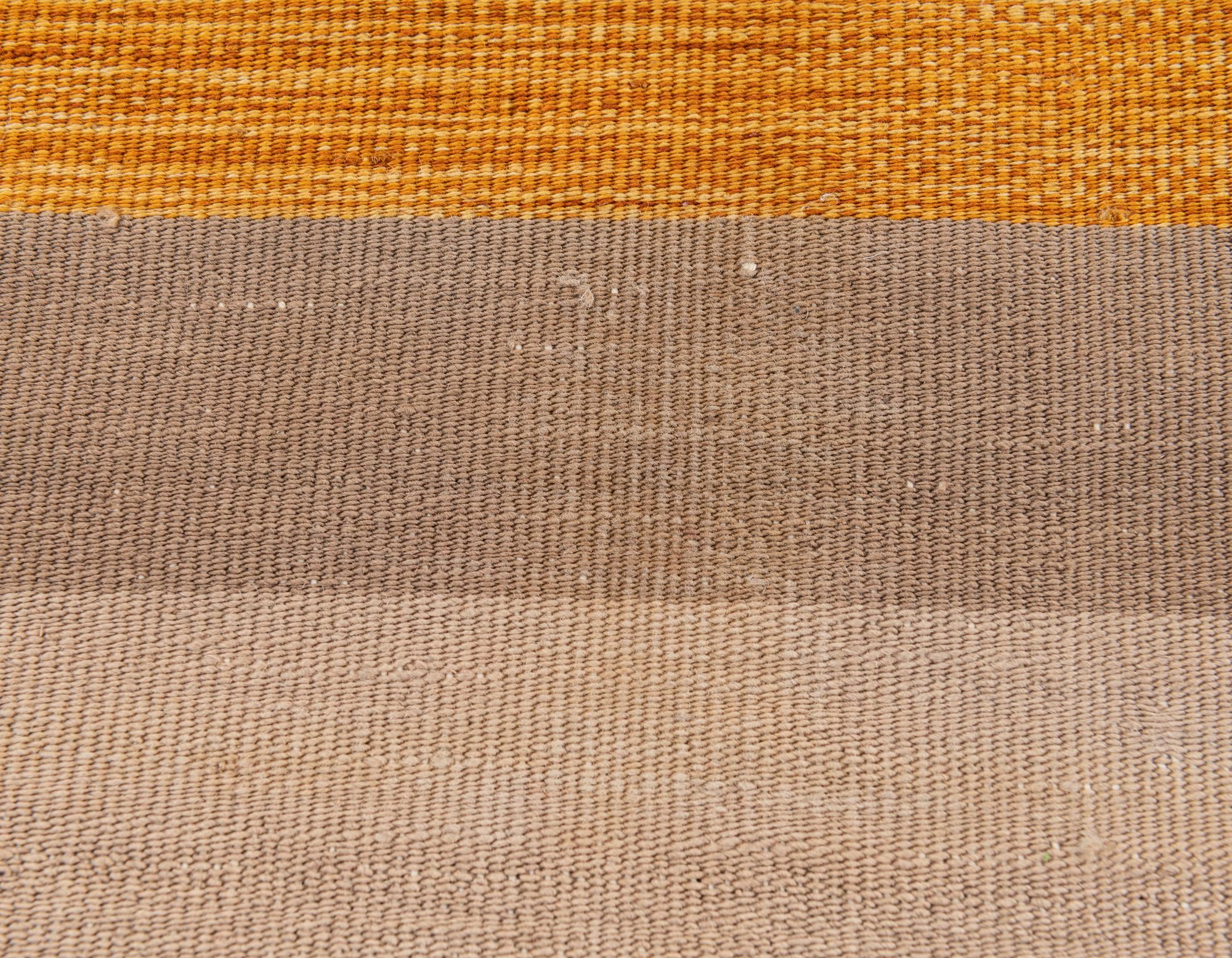 2' 5 x 2' 6 Hand Woven Pillow Wool Square Rug