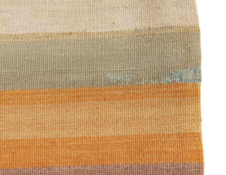 2' 5 x 2' 5 Hand Woven Pillow Wool Square Rug