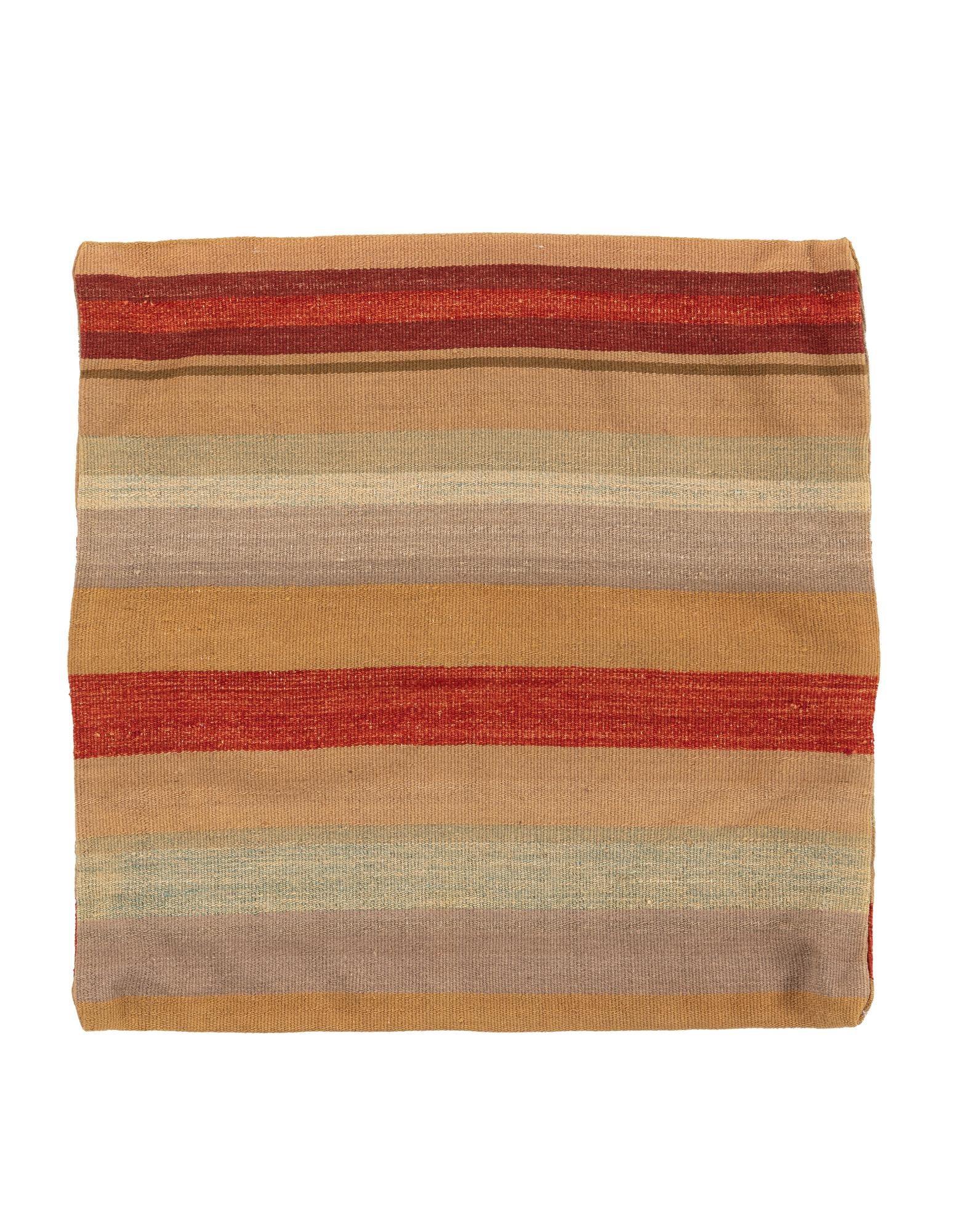 2' 5 x 2' 5 Hand Woven Pillow Wool Square Rug
