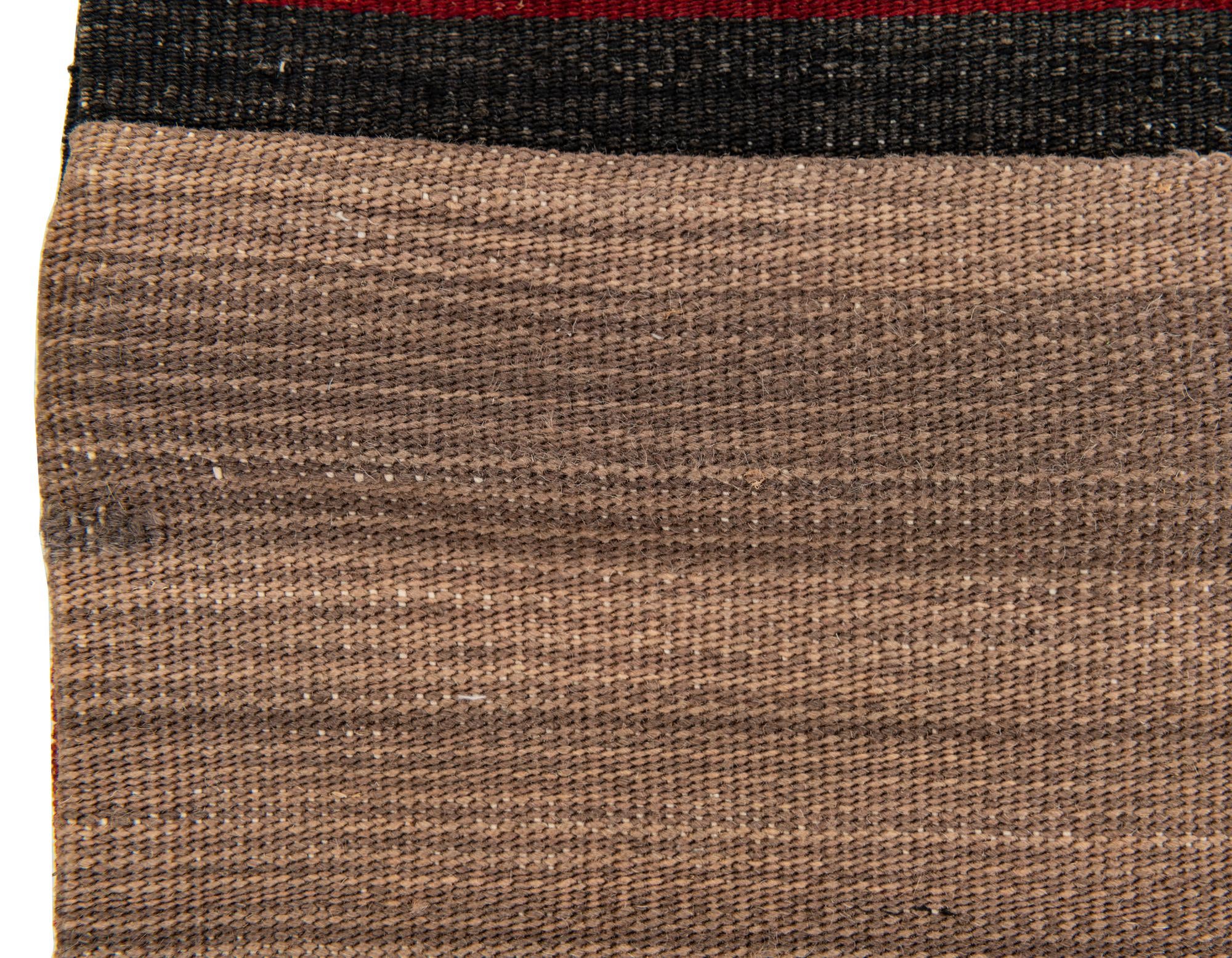 1' 6 x 1' 7 Hand Woven Pillow Wool Square Rug