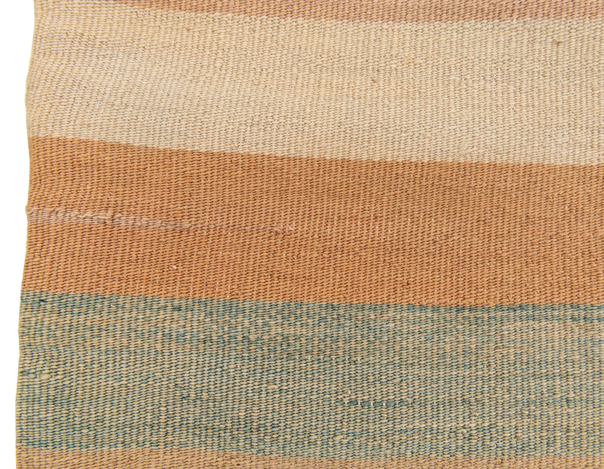 1' 5 x 1' 5 Hand Woven Pillow Wool Square Rug
