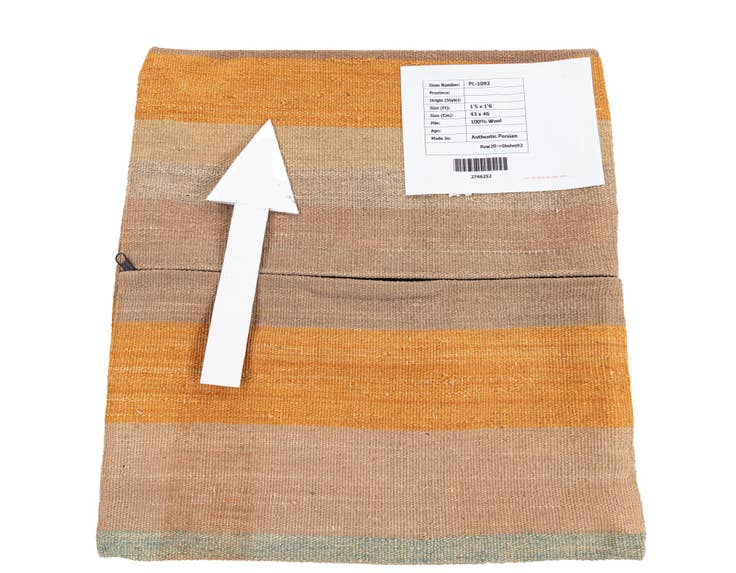 Detail image of 1' 5 x 1' 6 Hand Woven Pillow Wool Square Rug