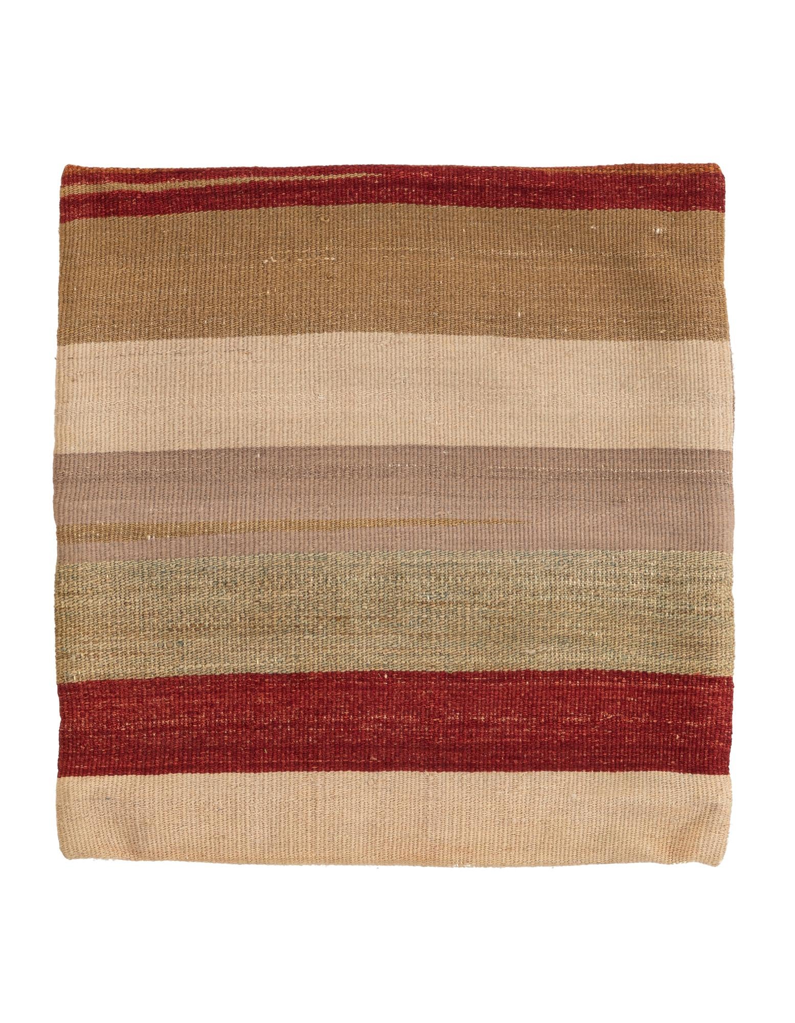 1' 6 x 1' 7 Hand Woven Pillow Wool Square Rug