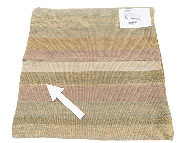 Detail image of 2' 5 x 2' 5 Hand Woven Pillow Wool Square Rug