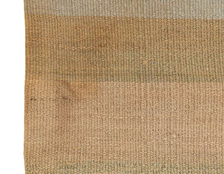 2' 5 x 2' 5 Hand Woven Pillow Wool Square Rug